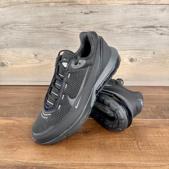 nike air pulse zoom triple black